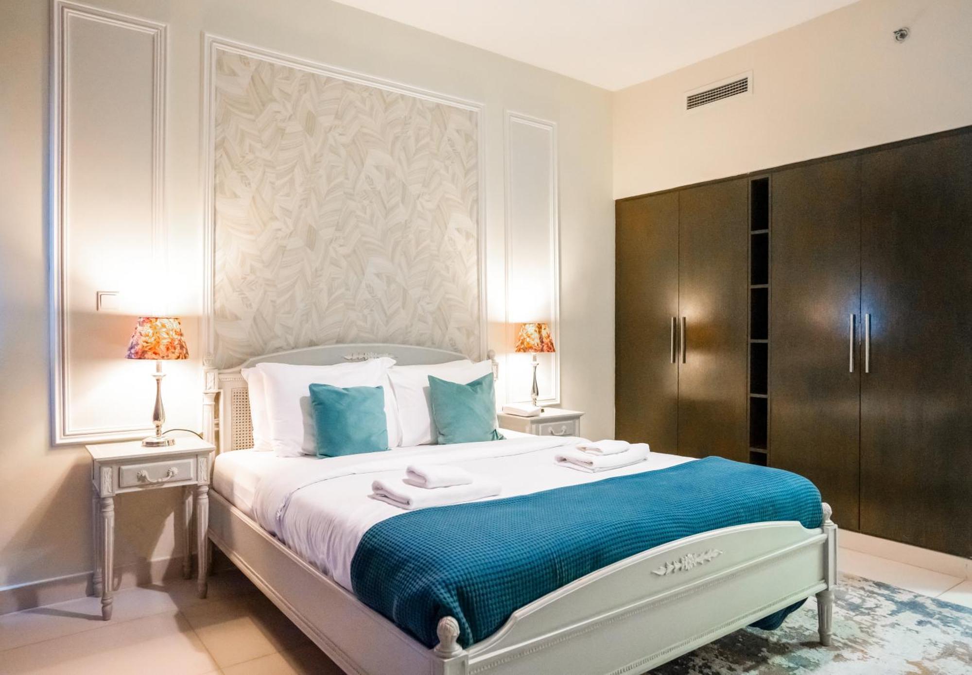 Vacay Lettings - Loft Downtown Dubai Villa ภายนอก รูปภาพ
